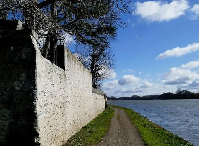 Апартаменты Grand L'hermitage Sainte-Gemme-sur-Loire